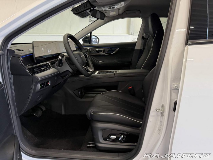Ostatní značky Ostatní modely Omoda C5 Comfort 1.6 t GDI Khaki W 2024