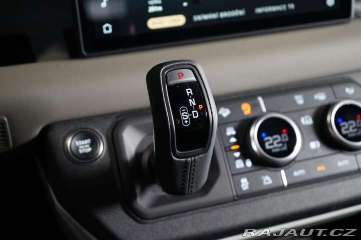 Land Rover Defender D250 Matrix Meridian Vzdu 2024