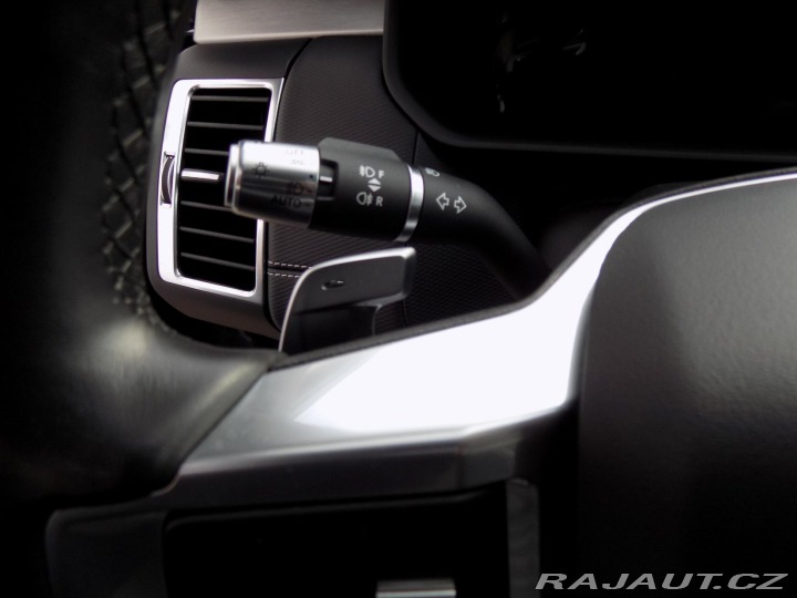 Land Rover Discovery D300R-Dynamic S/7Míst/Ful 2021