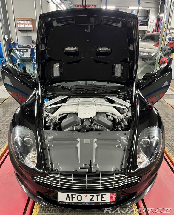 Aston Martin DBS Manual - 1 of 984 pcs 2008