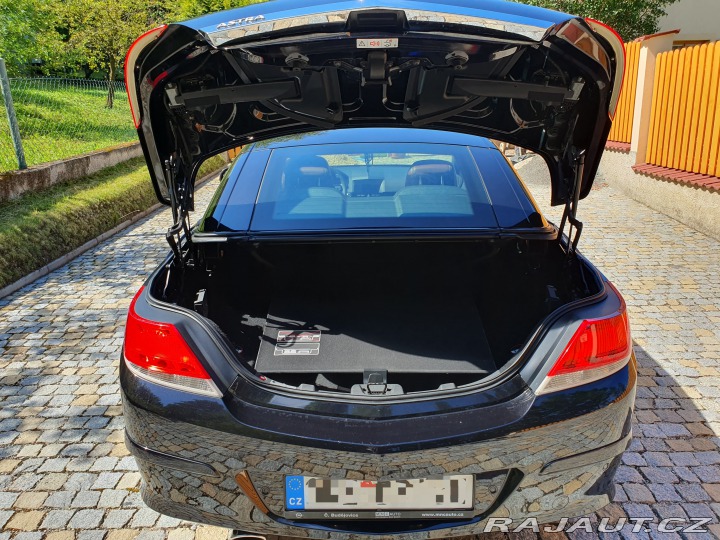 Opel Astra TwinTop 2008