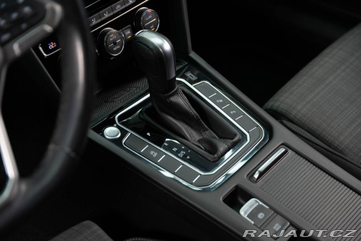 Volkswagen Passat Variant 2.0 TDI Business 2020
