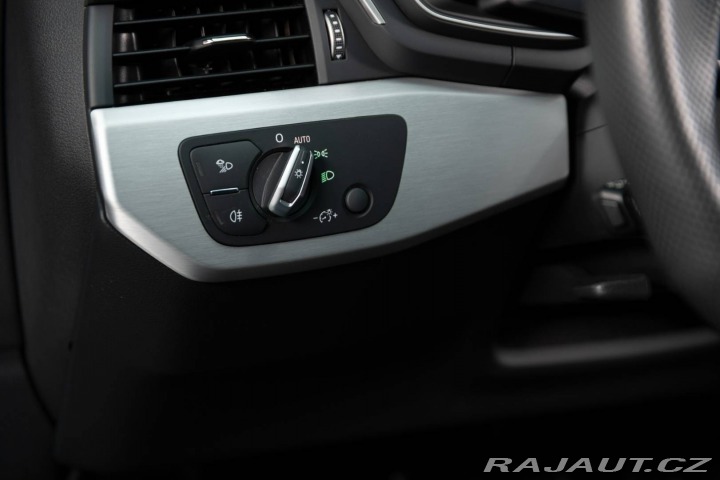 Audi A4 Avant 40 2.0 TDI S line 2020