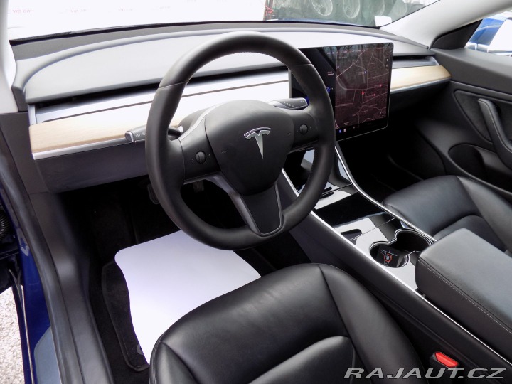 Tesla Model 3 Standard Range +/PANO/LED 2019