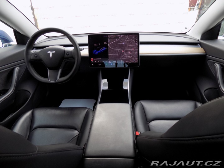 Tesla Model 3 Standard Range +/PANO/LED 2019