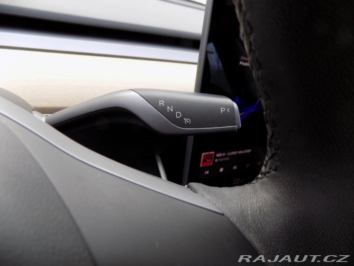 Tesla Model 3 Standard Range +/PANO/LED 2019