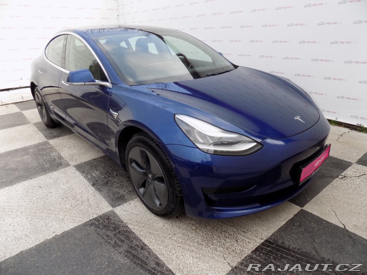 Tesla Model 3 Standard Range +/PANO/LED 2019