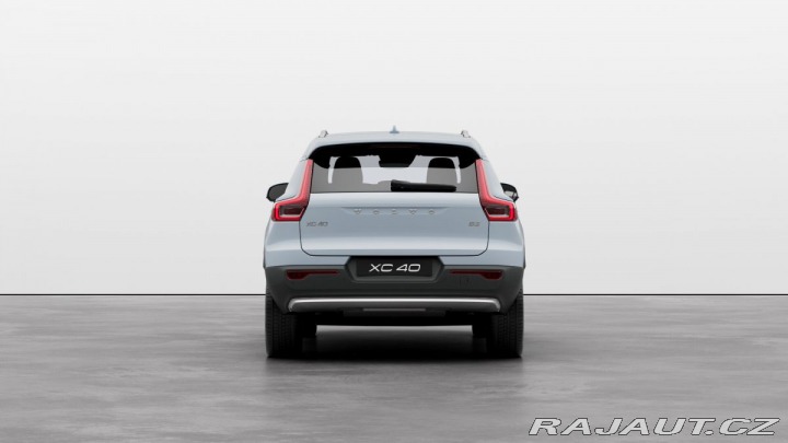 Volvo XC40 B3 - 2.0L 163HP + 14HP AT 2025