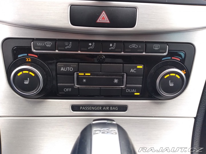 Volkswagen Passat Variant 2.0 TDI DSG Alcan 2011