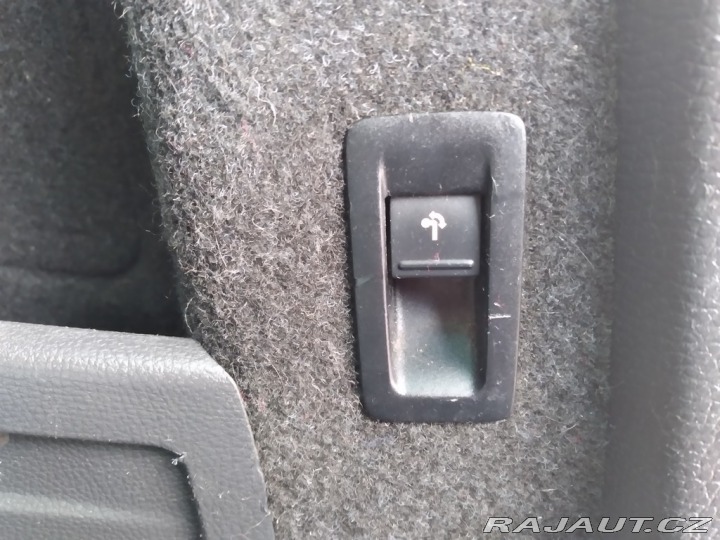 Volkswagen Passat Variant 2.0 TDI DSG Alcan 2011
