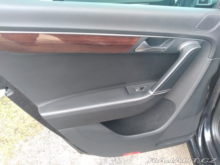 Volkswagen Passat Variant 2.0 TDI DSG Alcan 2011