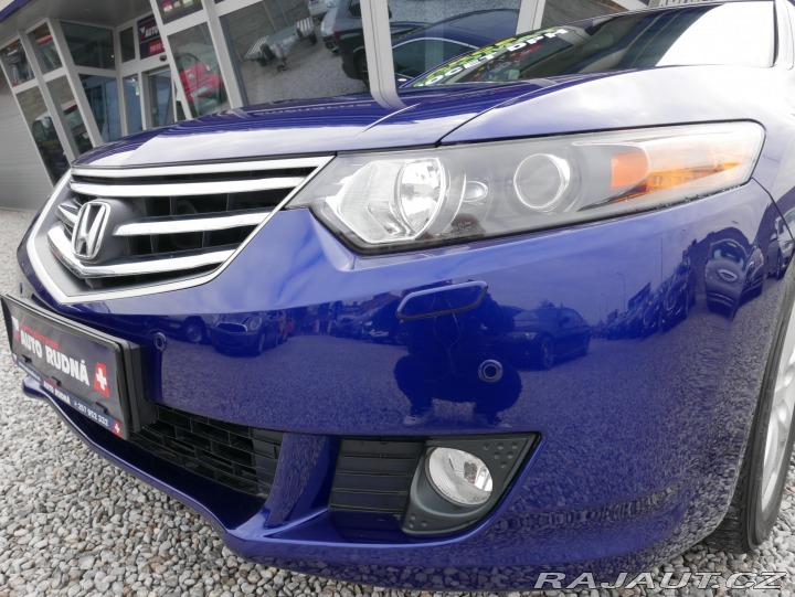 Honda Accord 2,4 i-VTEC Automat REZERV 2010