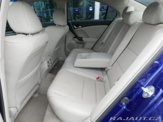 Honda Accord 2,4 i-VTEC Automat REZERV 2010