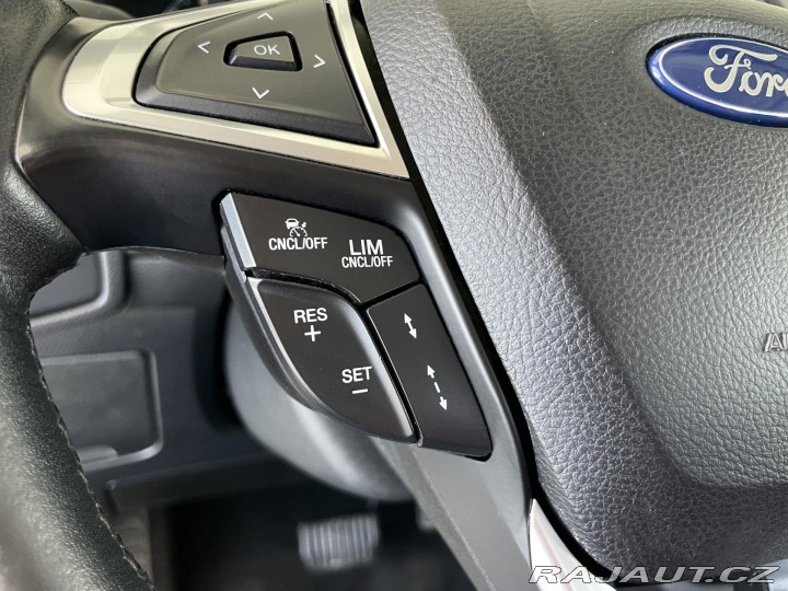 Ford S-MAX 2,0TDCi Aut*Titanium*Tažn 2018