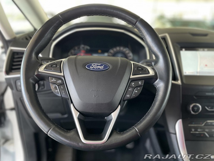 Ford S-MAX 2,0TDCi Aut*Titanium*Tažn 2018