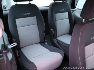 Volkswagen Sharan 2,0 TDI 103kW Freestyle 7 2007
