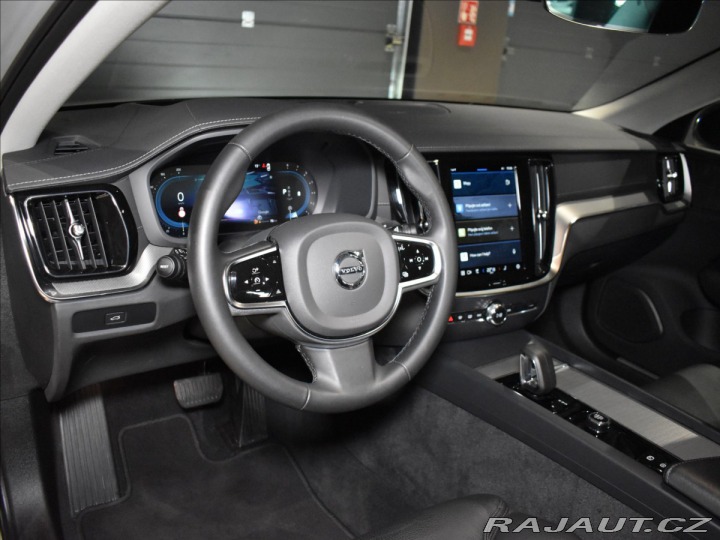 Volvo S60 2,0 B5 AWD ULT Pano,head 2024