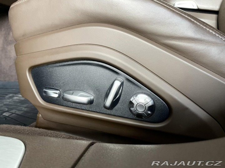 Porsche Panamera 4 E-Hybrid*Matrix*REZERVA 2019