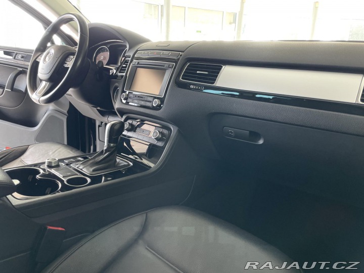 Volkswagen Touareg 3,0TDI V6 4Motion*Kůže*Ta 2016