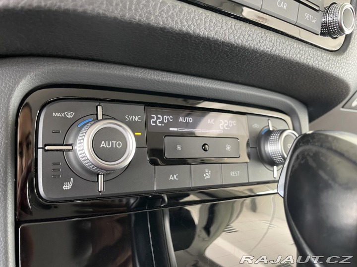 Volkswagen Touareg 3,0TDI V6 4Motion*Kůže*Ta 2016