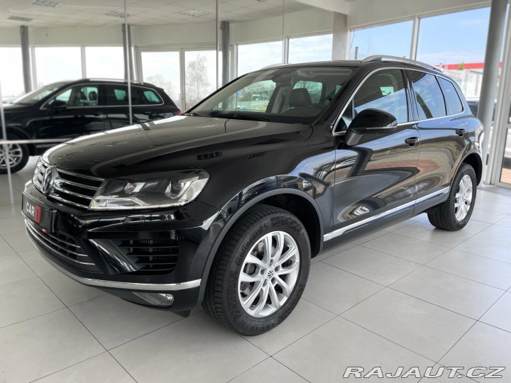 Volkswagen Touareg 3,0TDI V6 4Motion*Kůže*Ta 2016