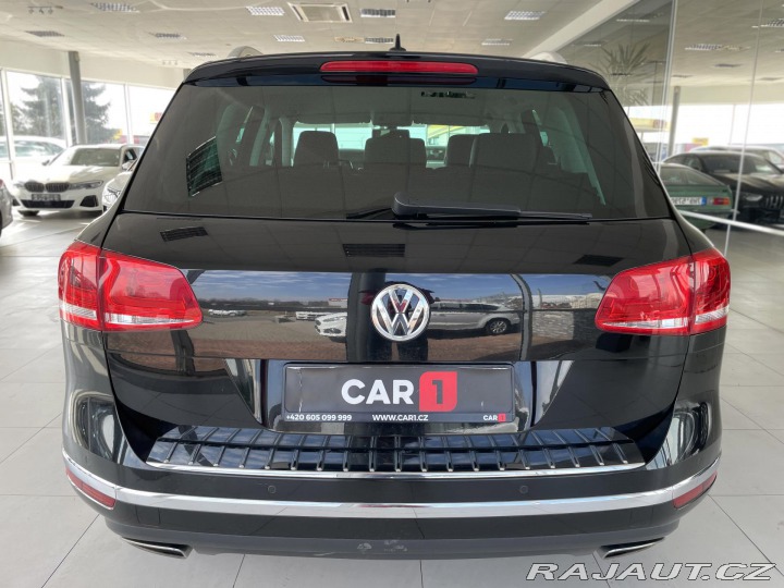 Volkswagen Touareg 3,0TDI V6 4Motion*Kůže*Ta 2016