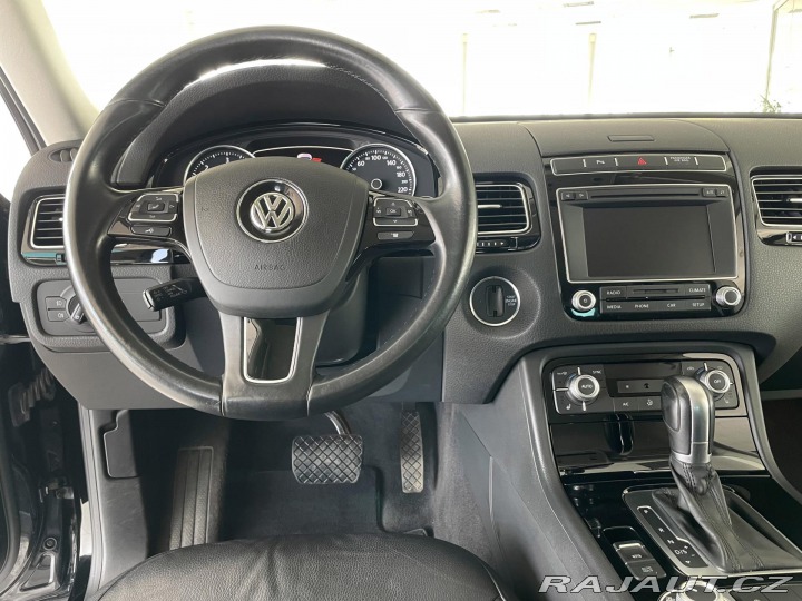 Volkswagen Touareg 3,0TDI V6 4Motion*Kůže*Ta 2016