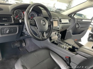 Volkswagen Touareg 3,0TDI V6 4Motion*Kůže*Ta 2016