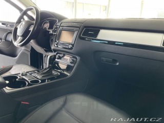 Volkswagen Touareg 3,0TDI V6 4Motion*Kůže*Ta 2016