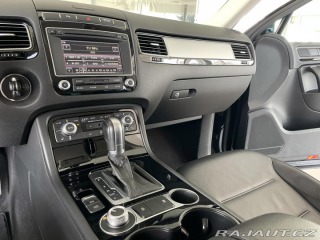 Volkswagen Touareg 3,0TDI V6 4Motion*Kůže*Ta 2016