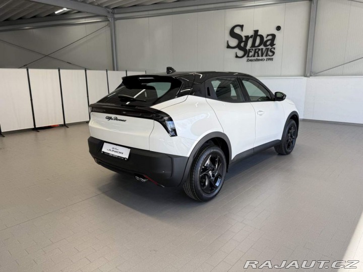 Alfa Romeo Junior Ibrida 1.2 Turbo Hybrid 1 2024