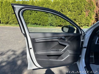 Audi A3 S-LINE výbava Virtual coc 2020