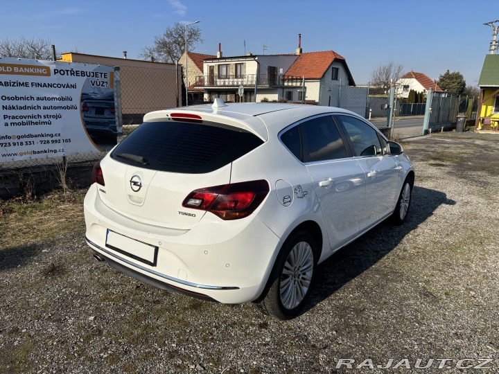 Opel Astra Vyhř. sedačky, P. senzory 2016