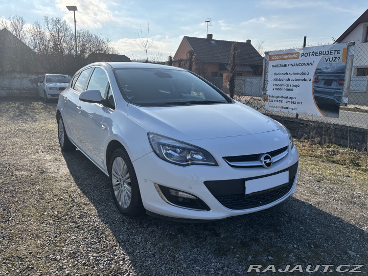 Opel Astra Vyhř. sedačky, P. senzory 2016