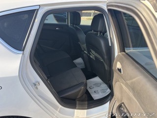 Opel Astra Vyhř. sedačky, P. senzory 2016