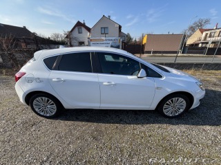Opel Astra Vyhř. sedačky, P. senzory 2016