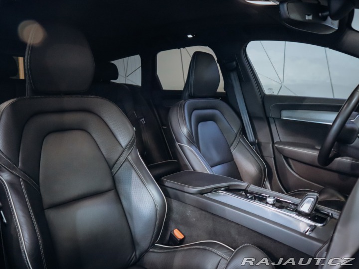 Volvo V90 B4 R-Design AWD 2022