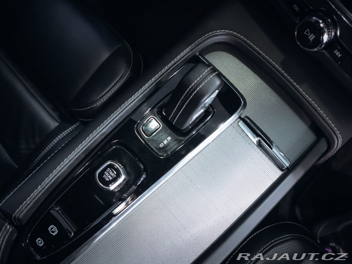 Volvo V90 B4 R-Design AWD 2022