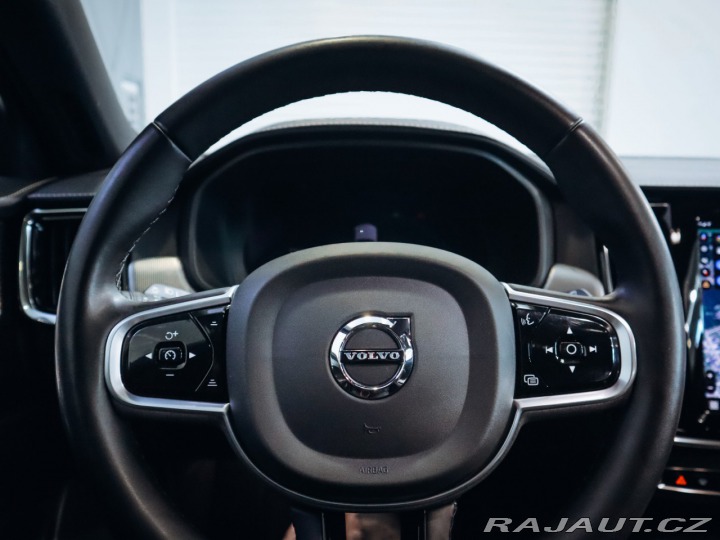 Volvo V90 B4 R-Design AWD 2022