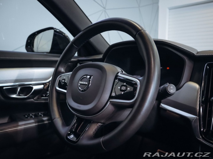 Volvo V90 B4 R-Design AWD 2022