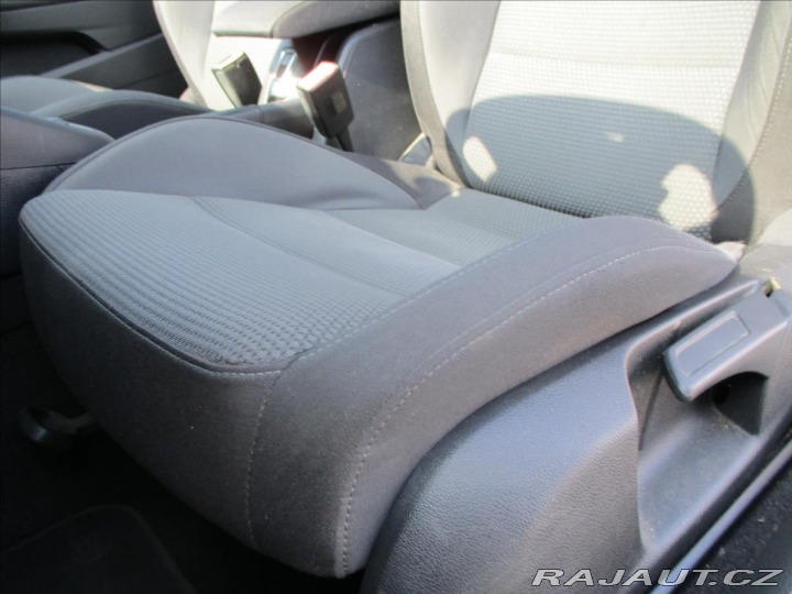 Volkswagen Golf 1,4 TSi 118kw DSG odpočet 2012