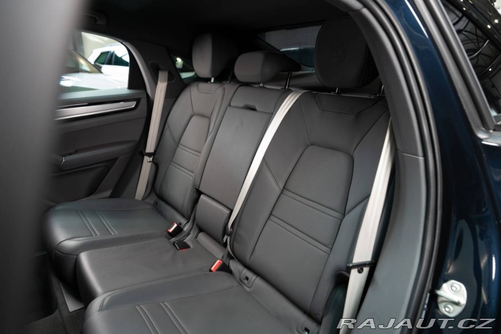 Porsche Cayenne 2022