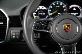 Porsche Cayenne  2022