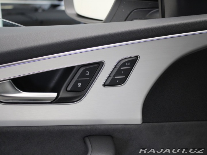 Audi Q8 3,0 55TFSi S-Line AKČNÍ C 2023
