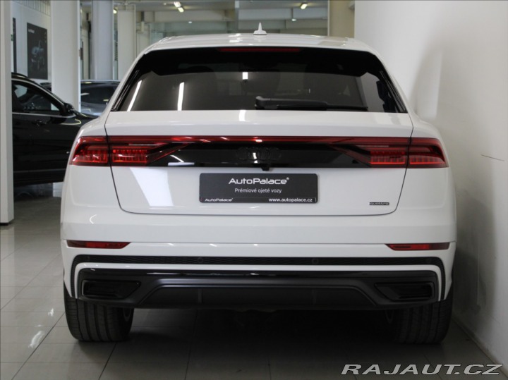Audi Q8 3,0 55TFSi S-Line AKČNÍ C 2023