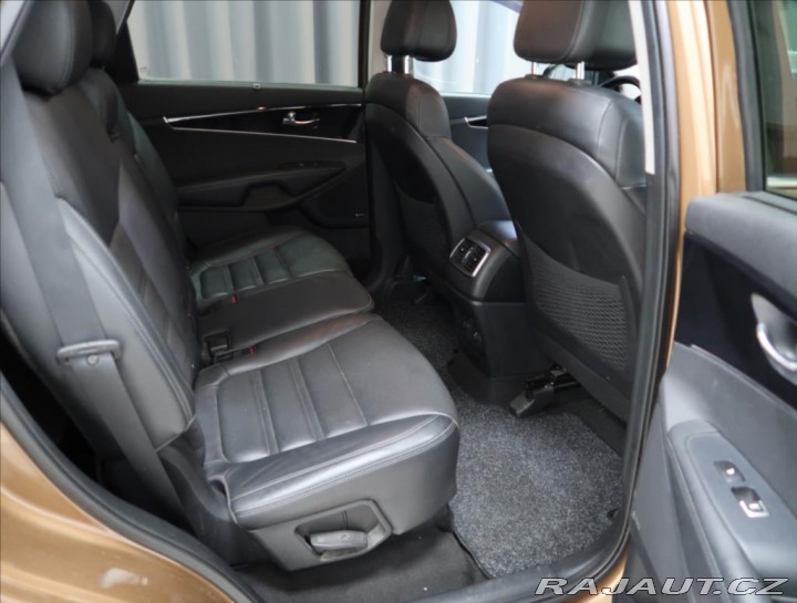 Kia Sorento 2,2 CRDi 4x4 147 kW AUT 2015