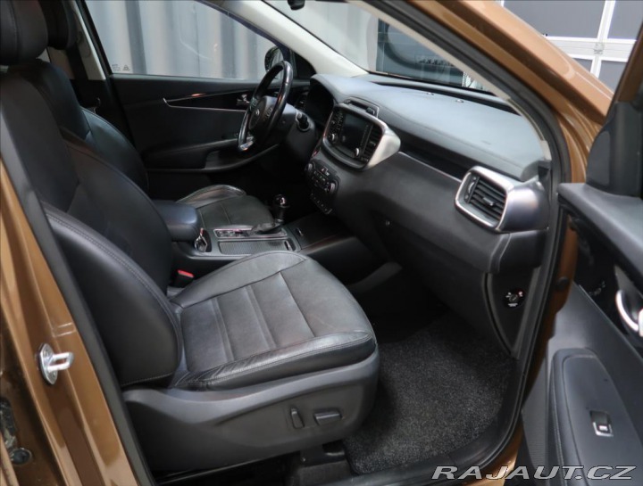 Kia Sorento 2,2 CRDi 4x4 147 kW AUT 2015