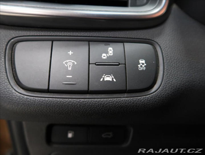 Kia Sorento 2,2 CRDi 4x4 147 kW AUT 2015