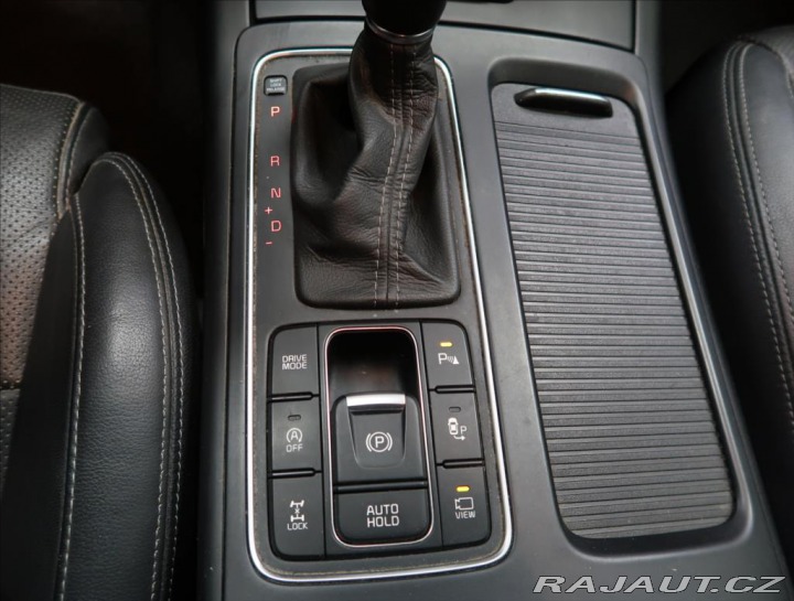 Kia Sorento 2,2 CRDi 4x4 147 kW AUT 2015