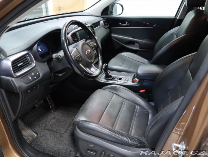 Kia Sorento 2,2 CRDi 4x4 147 kW AUT 2015